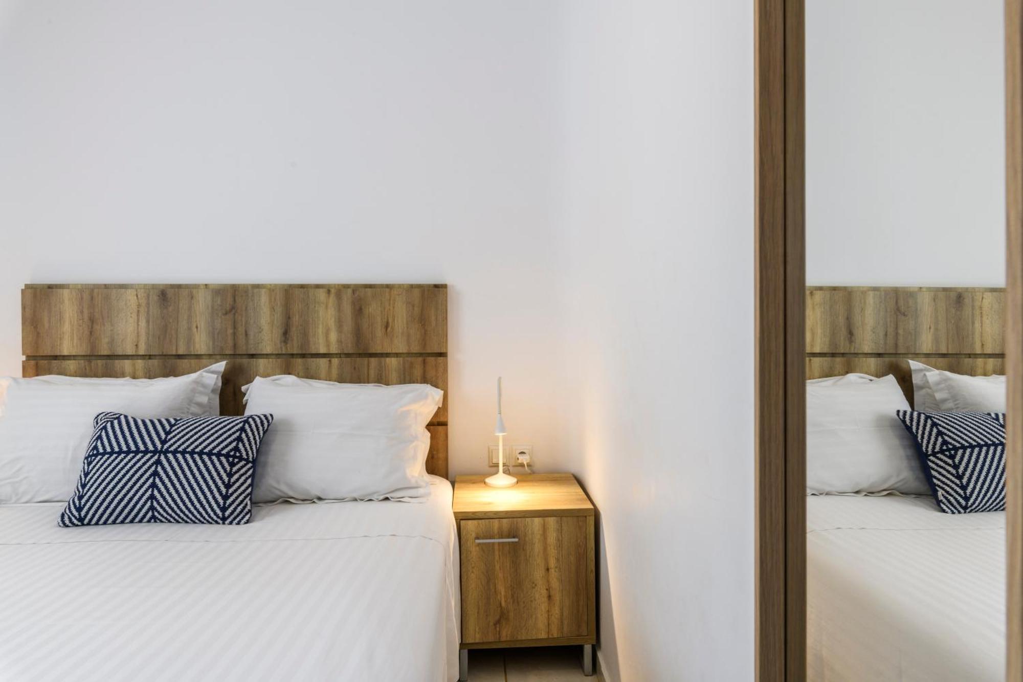 Mykonos Residence Villas & Suites Merchia Beach Exterior photo